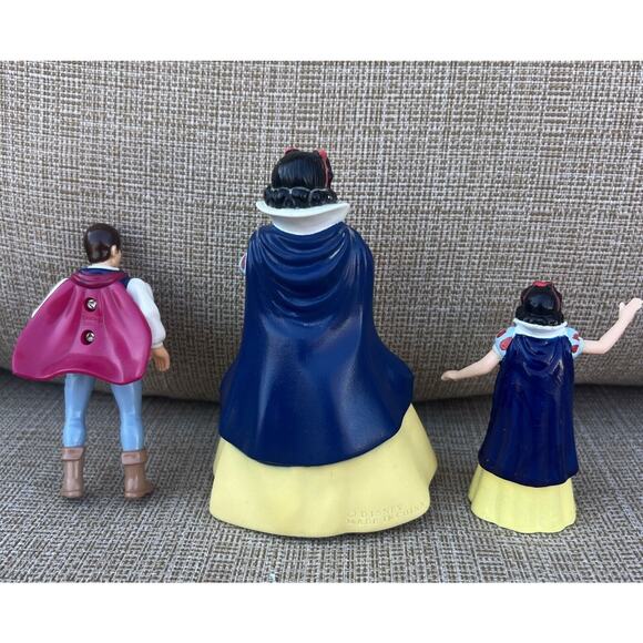 Vintage Disney Snow White and the Seven Dwarves Toy Lot of 8 Cake Toppers - Picture 6 of 7